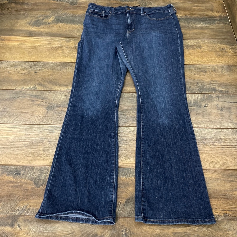 Levi Strauss Signature Mid Rise Bootcut Jeans Dark Wash Size 16M W33 L32 Western